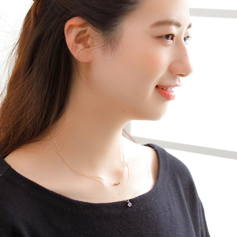 MITURE イブネックレス モデル写真|山梨県甲府市で製作された、ブルーバイオレットのタンザナイトが上品に輝く2連デザイン