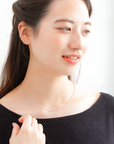 MITURE ミチュール モデル着用写真|山梨県甲府市で製作された、軽やかで華やかな純プラチナネックレス