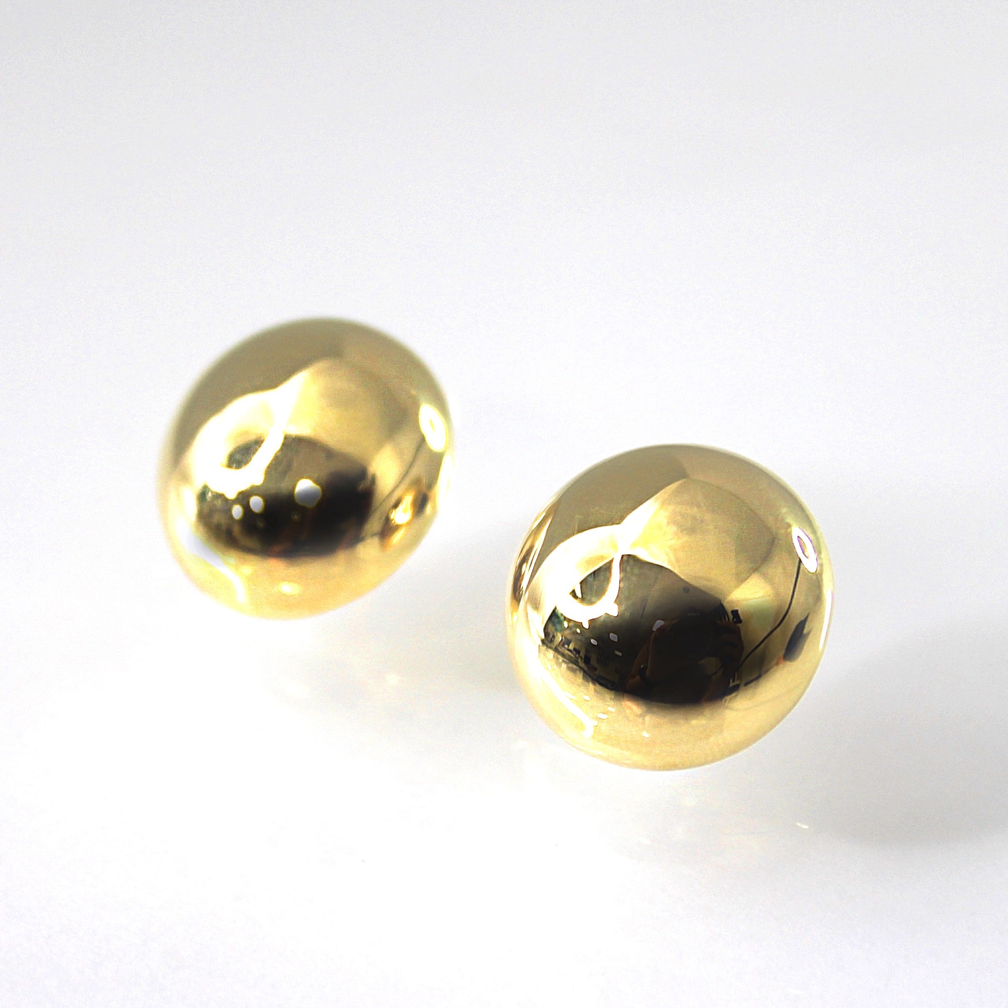 K18 Dome ドーム ピアス|山梨県甲府市で製作された、艶やかな半円フォルムのピアス
