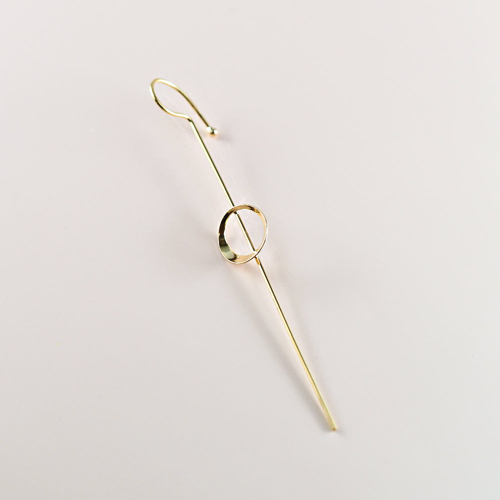 MITURE ミチュール K18 イヤーラップピアス|丸みのあるデザインが柔らかく耳元を彩るアイテム