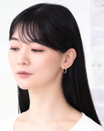 山梨県甲府市で製作された MITURE ピアス モデル着用|ワンランク上の大人に似合うジュエリー