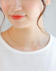 首元に自然な立体感を与え、大人の装いをさりげなく引き立てるMITURE（ミチュール）のK18ゴールドネックレス。